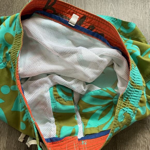 Boden Men's Lined Swim Trunk Board Short Green Blue Tropical Size 34 - Picture 8 of 10